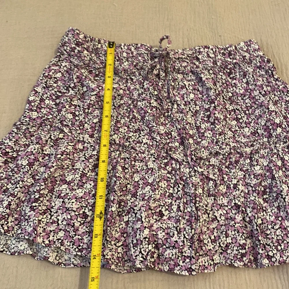 Zara Floral Purple and Black Patterned Skort. Size M
